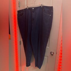 Plus size Mom Jeans.